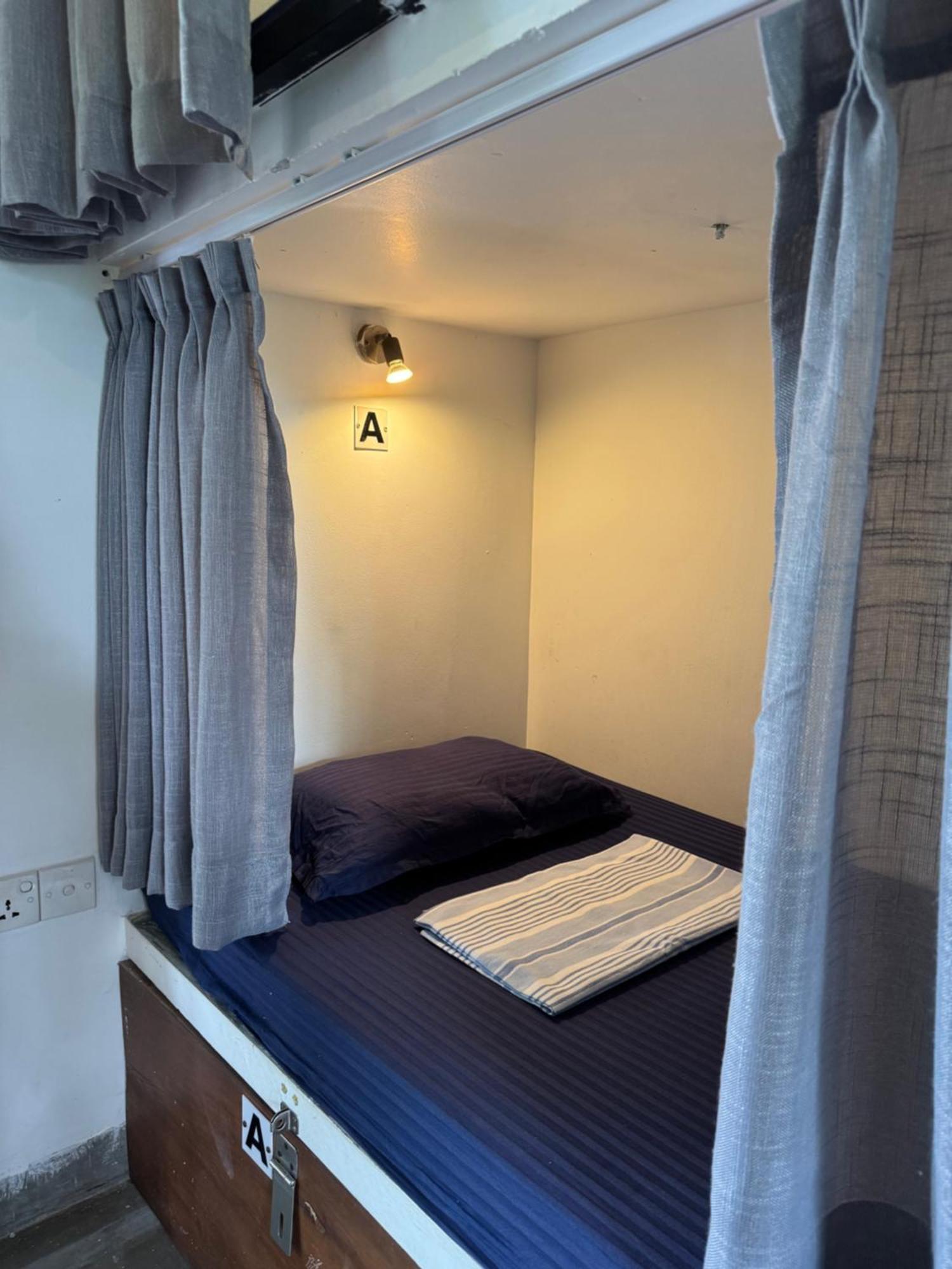 The Hostel Мириса Екстериор снимка