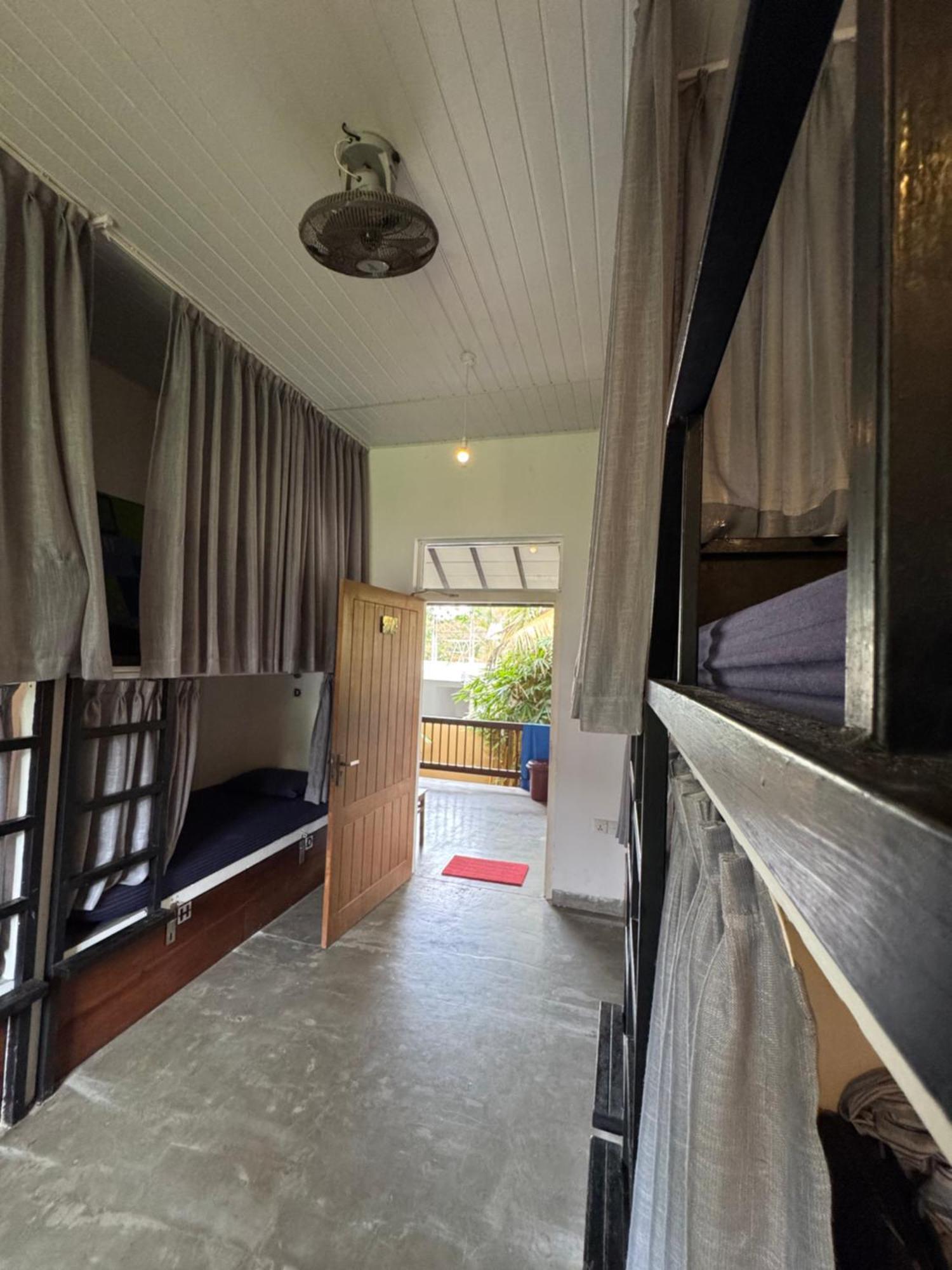 The Hostel Мириса Екстериор снимка